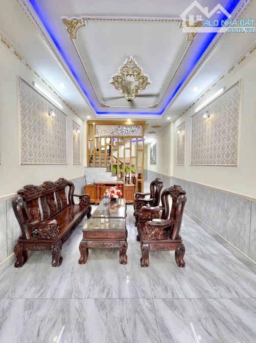 Bán Nhà 2 Lầu Tân Bình Dĩ An , Đường Nhựa 8m Vỉa hè - 1
