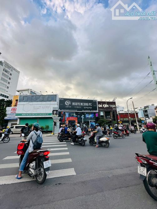 Khuông Building Lý Thường Kiệt 11.7x23.3m CTXD Hầm 7 tầng đối diện ĐH Bách Khoa Giá 110 tỷ - 1