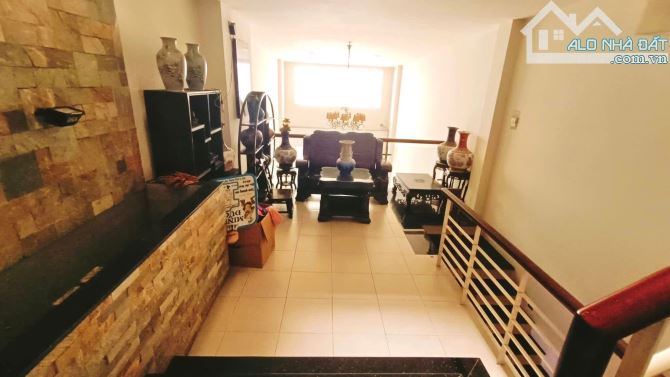 BÁN GẤP MT Tân Bình, 100m2( 5.8 x 19 ) 4 TẦNG, giá rẻ đầu tư - 1