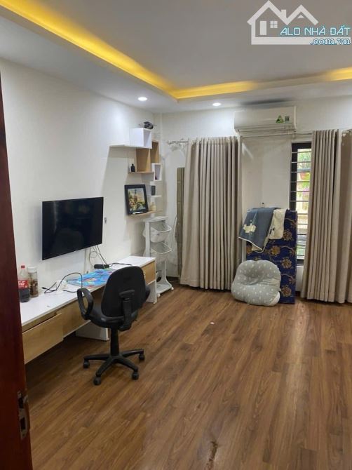 Cho thuê nhà nguyên căn phố Khương Đình Thanh Xuân 30m2 - 1