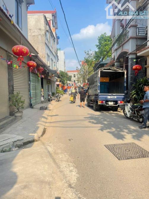Anh Tùng nhờ bán nhà cấp 4 Trung Kiên, ô tô chỗ đỗ trước cửa, 20m ra phố, giá hơn 3 tỷ - 1
