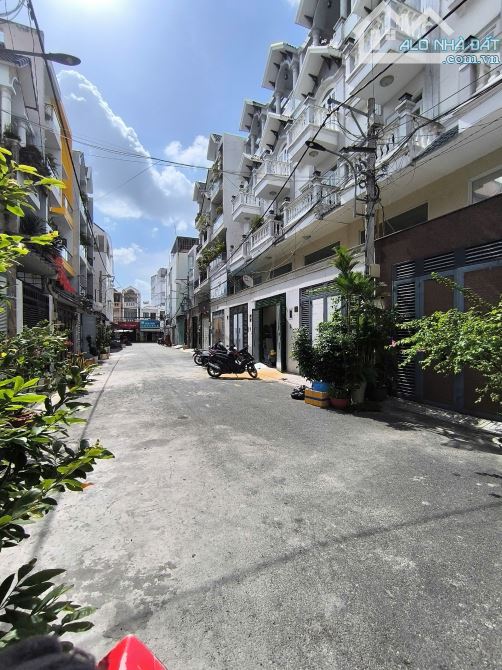 Bán Nhà Nguyễn Oanh P 6 GV. HXH 6m. DT: 4x15m2 CN 60m2. Nhà 1 Trệt 3 Lầu GIÁ 8.5 Tỷ Tl. - 1