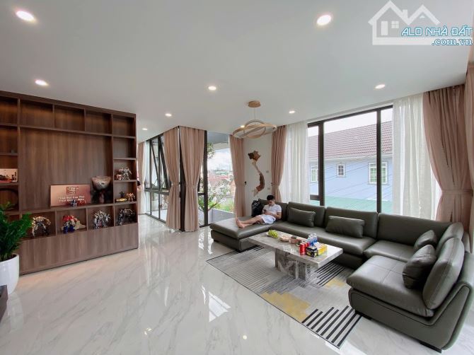 BÁN VILLA MẶT TIỀN LÝ NAM ĐẾ - BIỆT THỰ HIỆN ĐẠI ĐẲNG CẤP PHƯỜNG 8, ĐÀ LẠT - 1