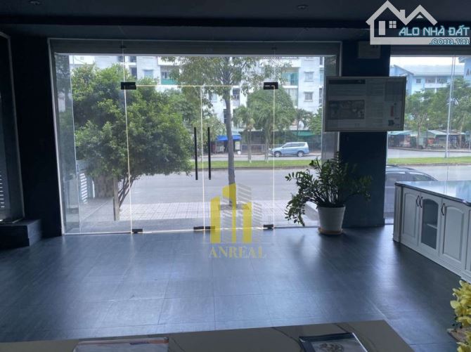 CHO THUÊ TOÀ VĂN PHÒNG MẶT TIỀN 12M- HẦM 4 LẦU GIÁ 100 TRIỆU - 1