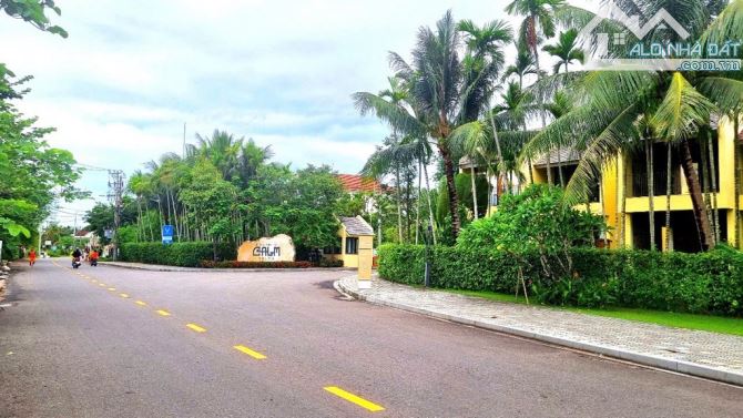 LÔ ĐẤT DIỆN TÍCH KHỦNG - MẶT TIỀN NGUYỄN CHÍ THANH, HỘI AN - 1
