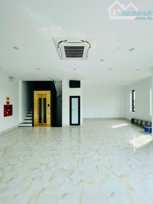 Mặt phố Lê Trọng Tấn, lô góc, 7 tầng thang máy, vỉa hè rộng, chỉ 29,8 tỷ - 1