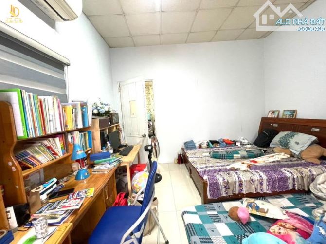 Bán nhà mặt tiền, 2 tầng Nguyễn Văn Khối, 42m2 5,Xtỷ - 1