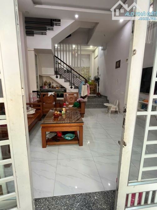 Nhà 3 tầng hẻm 4m view công viên, 4x3 Trường Lưu, Long Trường, Thủ Đức - 1