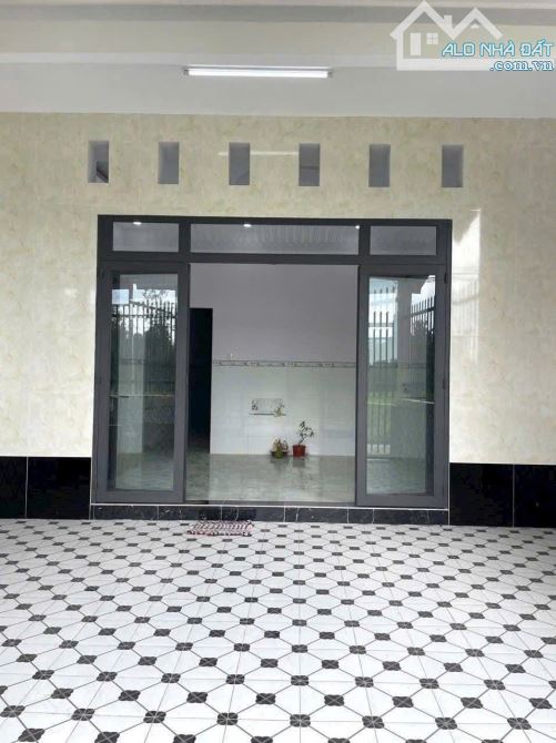 Nhà vừa mới sửa sang xong sang lại với giá 800 triệu, hẻm 1 sẹc Thới Tam Thôn 17, Hóc Môn - 1