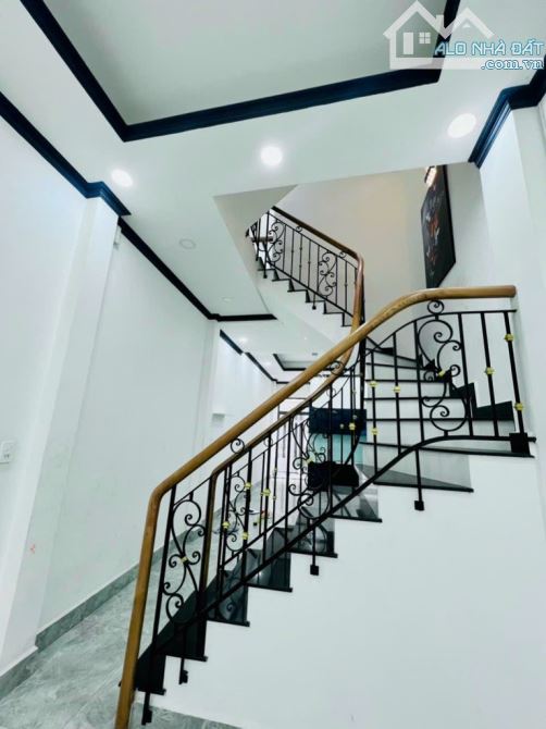 NHÀ PHỐ KHU NAM LONG QUẬN 12 CHỈ 6 TỶ- 4 TẦNG 4PN- DT 70m2 (4x17,5) HXT 8M DÂN TRÍ CAO - 1