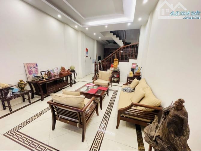 Khu Vip Phố Vũ Tông Phan, 50m2*4T, Trước Nhà Gần 4m, Cách Ô Tô 20m, Ngõ Thông - 1