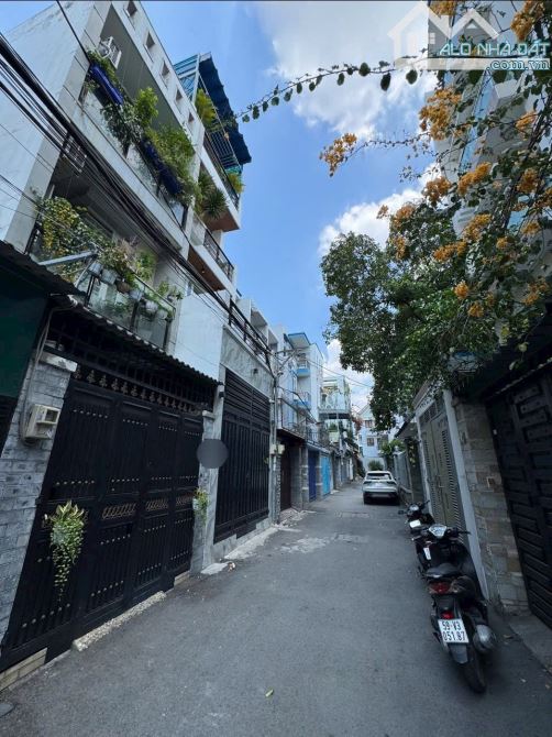 Bán đất Gò Vấp, hẻm xe hơi, khu dân trí cao, gần Emart, giá chỉ 5 tỷ 6 thương lượng - 1