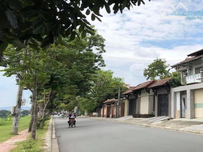 🏠🏠NHÀ 2 TẦNG MẶT TIỀN VIEW SÔNG NGỰ HÀ, TP HUẾ - 1