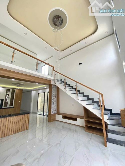 BÁN NHÀ P.TRẢNG DÀI 120M2 GÁC ĐÚC KIÊN CỐ SHR ĐG 2 XE HƠI CHỈ 2,88 TỶ - 1
