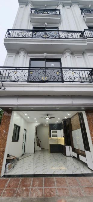 Bá,n Nhà Lại Yên - Hoài Đức, 43.3m2*5Tầng, lô góc, view hồ thoáng mát, đường thông, ôtô đỗ - 1