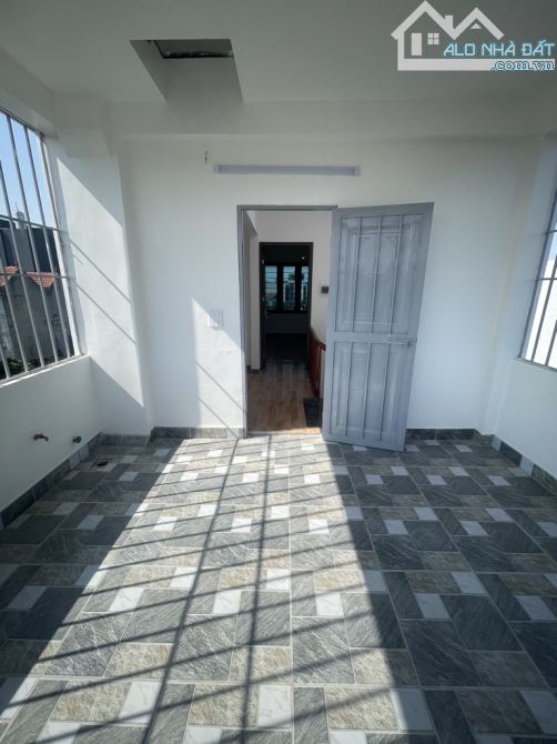 Nhà đẹp Đại Tự 43m2 xây 4 tầng mặt tiền 4.2m tầng 2 phòng gần chợ trường giá 4 tỷ 8 - 12