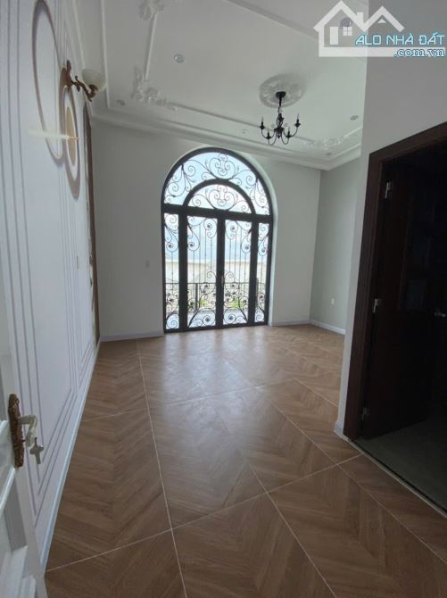 Nhà Cổ Điển 5x 28m. 3PN. Đường 5m. Cách chợ Trung Thành 800m - 12