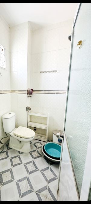 Bán nhà đường Nguyễn tất Thành quận 4 - 12