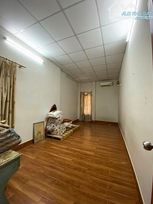 Nhà bán: đường Tân kỳ Tân Quý.Q Tân Phú. DTSD 168m2. 2 tầng. Giá 16 tỷ - 15