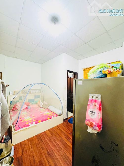 BIỆT THỰ BỀ THẾ SIÊU ĐẸP TÔN ĐẢN   NGANG KHÔNG THỦ 10 MÉT DÀI 15 MÉT HẠ KHÔNG PHANH TỪ 1 - 15
