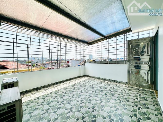 P Tuấn. 𝐒𝐢𝐞̂𝐮 𝐏𝐡𝐚̂̉𝐦 5 tầng Mặt Đường Đinh Nhu thông Nguyễn Công Hoà – Lán Bè - 17