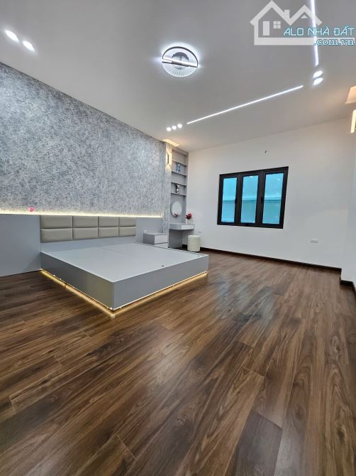 ĐẦU PHỐ BÙI XƯƠNG TRẠCH, NGÕ THÔNG, MẶT RỘNG, FULL NỘI THẤT XỊN, GIÁ NHỈNH 8 TỶ. - 2