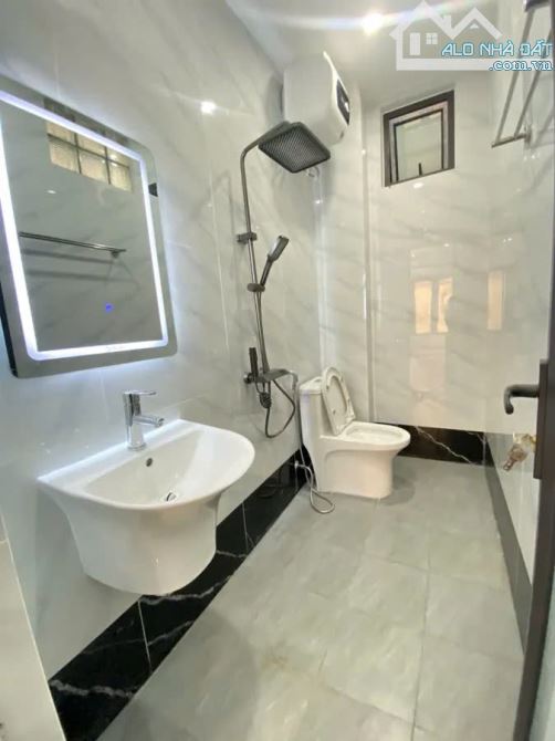 Bán nhà phố khương đình, ngõ nông, 6 tầng thang máy, mặt tiền rộng. Chỉ nhỉnh 8 tỷ. - 2