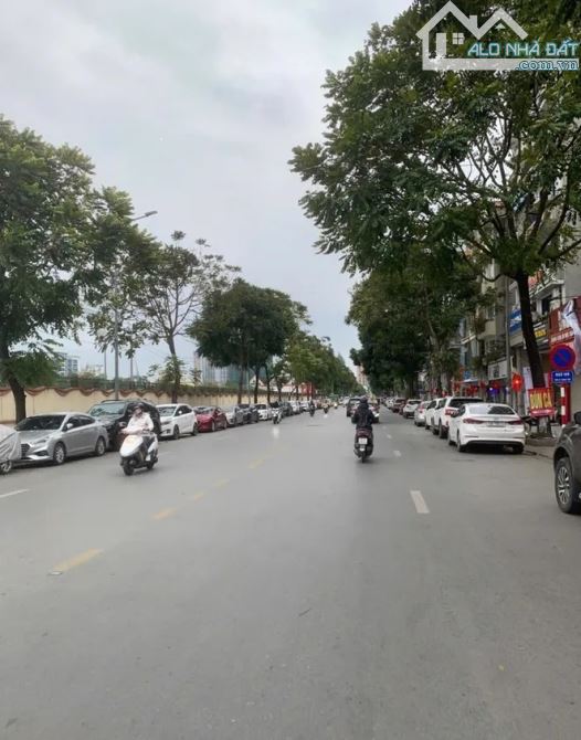 NHÀ ĐẸP DÂN XÂY KHU PHÂN LÔ LÊ TRỌNG TẤN - TRUNG TÂM THANH XUÂN - Ô TÔ 65M2 GIÁ 19.X TỶ - 2