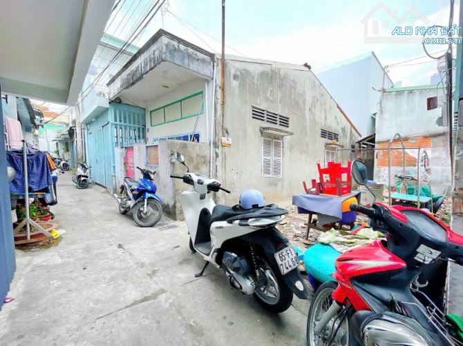 Bán đất 28 m2 thổ cư đường Mậu Thân gần chợ Xuân Khánh - 2