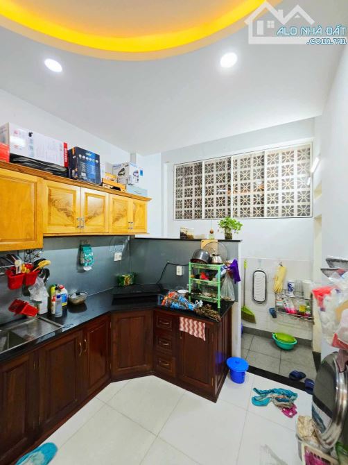 NHÀ PHỐ 65M2 4 TẦNG - HOÀN CÔNG ĐỦ - ĐƯỜNG Ô TÔ - GẦN LỐI VÀO CAO TỐC - PHÚ HỮU - CHỈ 6.35 - 2