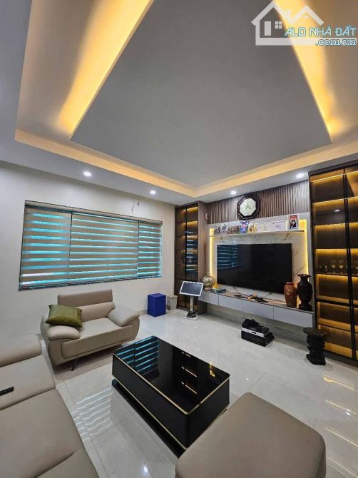 Nhà đẹp mới 7 tầng thang máy phân lô Mạc Thái Tổ, 65m2 x mtiền 5m, Kdoanh + CTY. Giá 33 tỷ - 2