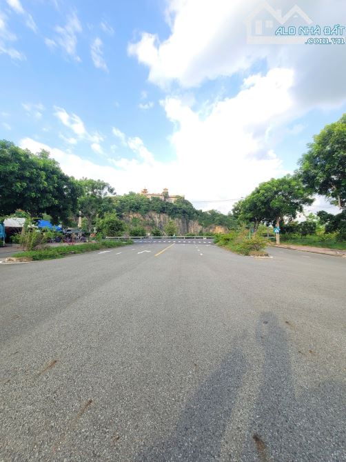 14,5Tỷ TL🔥Bán nhà (200,2m2) 1Lầu và Quán Cf góc 2MT_KDC Châu Thới, p.Bình An, Tp.Dĩ An - 2