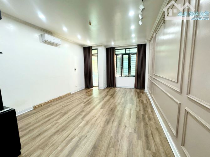 Nhà đẹp dân xây 5 tầng, 46m, gần VINCOM Nguyễn Chí Thanh, Cầu Giấy - 2