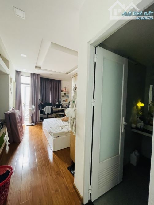 🏡 BÁN NHÀ 4 TẦNG MỚI ĐẸP – TRUNG TÂM PHÚ NHUẬN – 76M² – 5PN – 6WC - 9.x TỶ - 2
