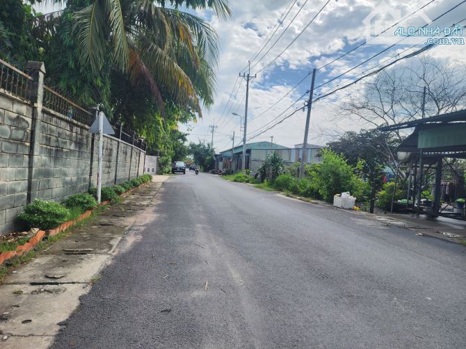 LÔ ĐẤT NGANG 8 DÀI 3 240m2, Tỉnh lộ 2 gần chợ Tân Phú Trung, xây tự do, Sổ riêng,1 tỷ 8. - 2