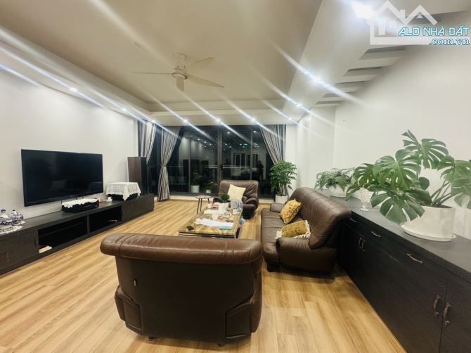 BÁN GẤP CĂN GÓC CC TSQ NGUYỄN VĂN LỘC, 225M/4 NGỦ- GIÁ NHỈNH 12 TỶ, FULL NỘI THẤT - 2