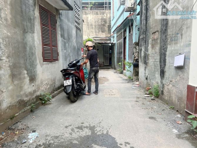 BÁN ĐẤT TRUNG TÂM VĂN QUÁN - CÁCH TRẦN PHÚ 100M - ĐẤT ĐẸP - GIÁ NHỈNH 6 TỶ - 2