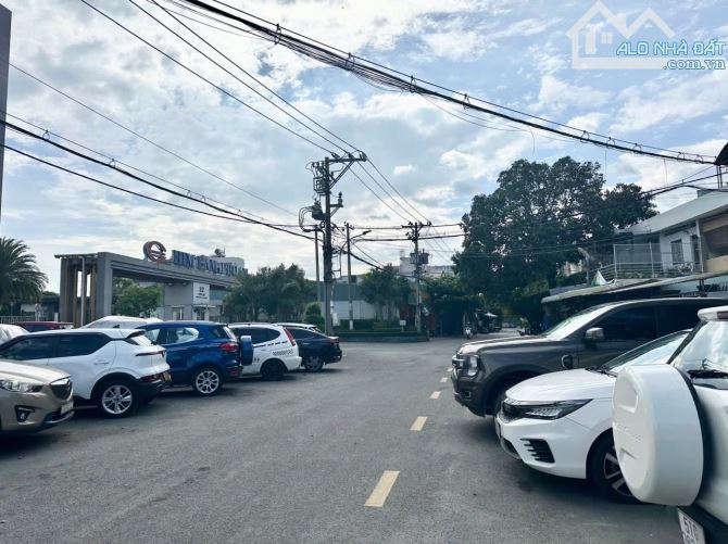 BÁN ĐẤT TẶNG NHÀ DT 80M2, KHU HIMLAM PHƯỚC LONG A, Q.9, GẦN GA METRO, Giá Chỉ 4 Tỷ Hơn - 2