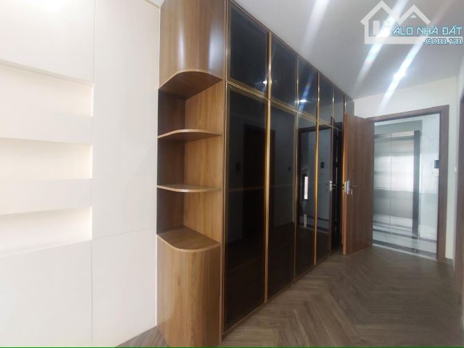 BÁN NHÀ NGỌC LÂM –VỈA HÈ, Ô TÔ TRÁNH – KINH DOANH SẦM UẤT- 53M2 CHỈ 22 TỶ - 2