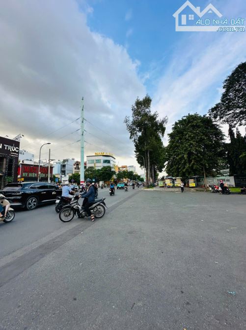 Khuông Building Lý Thường Kiệt 11.7x23.3m CTXD Hầm 7 tầng đối diện ĐH Bách Khoa Giá 110 tỷ - 2