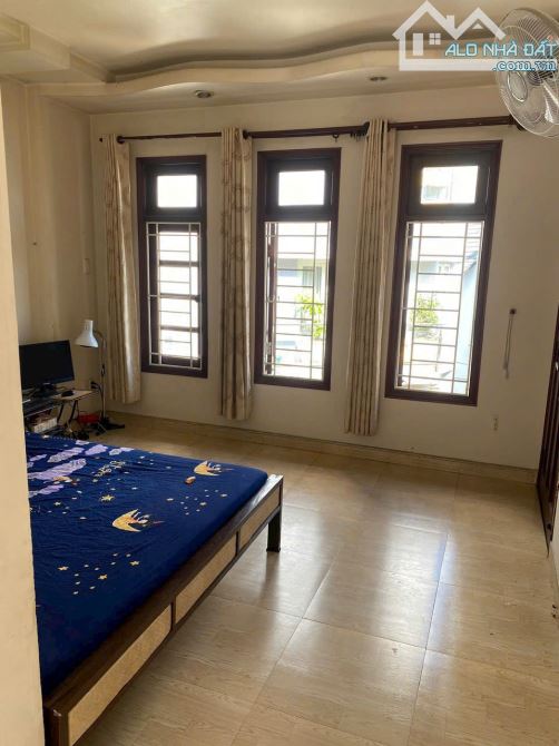 Biệt thự K300-P12-Tân Bình 10x11m 3 lầu giá chỉ 18,9 tỷ thương lượng - 2