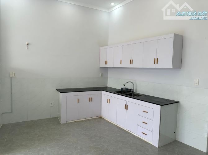CHỦ GỞI BÁN NHÀ 1 TRỆT 1 LẦU (DT: 65M2) SỔ RIÊNG THỔ CƯ 100% ĐƯỜNG OTO P. TÂN VẠN - 2