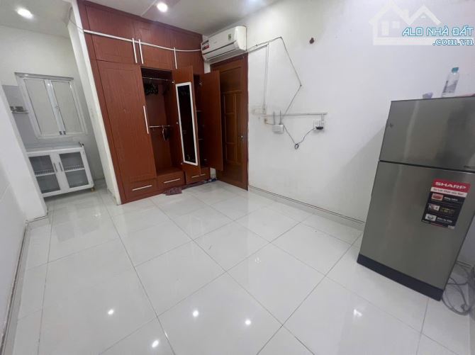 Bán nhà mặt tiền thụt 112 Hoàng Diệu, Phường 13, Quận 4 - DT:13x16m, Q4,3 tầng, Giá 28,5tỷ - 2