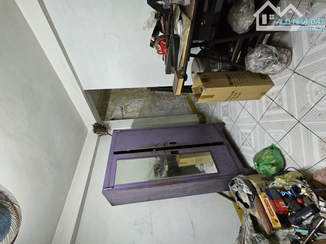 Giảm 1.3 tỷ - Nhà 4 Tầng, Huỳnh Mẫn Đạt Q5, 1 Căn Ra MT,  5PN, có Sân thượng, chỉ 6.7 tỷ T - 2