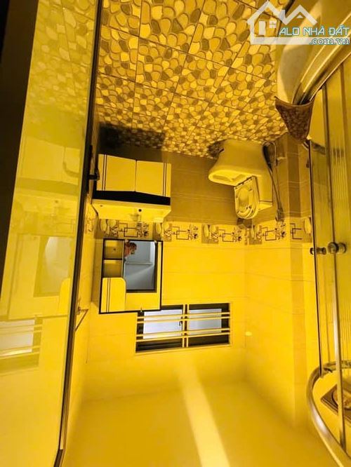 NHÀ CỰC ĐẸP TÔN ĐỨC THẮNG, 5M RA Ô TÔ TRÁNH, 20M RA HỒ. DT 35M  x 6 TÀNG . GIAD 9 TỶ - 2