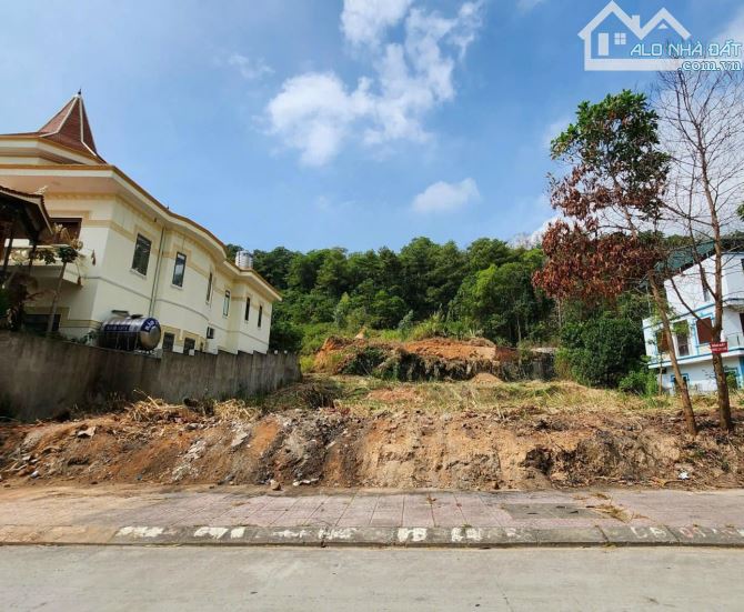 BÁN LÔ ĐẤT ĐẸP XÂY KHÁCH SẠN MẶT ĐƯỜNG HÙNG THẮNG VIEW HỒ DỰA NÚI VỊ TRÍ ĐẮC ĐỊA, - 2