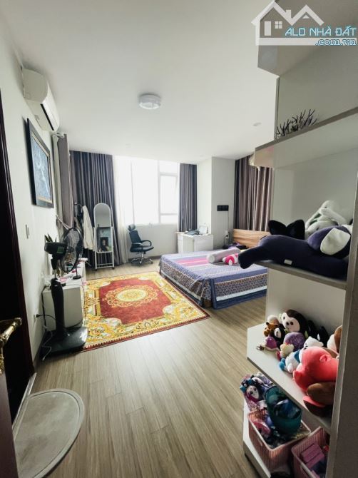 Căn hộ Tòa 143 Hạ Đình, Căn Góc, 206m² × 4 ngủ + 4 wc, Nội Thất Sịn Sò, Giá siêu rẻ. - 2