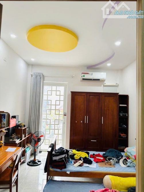 Ở NGAY! Bán Nhà Đẹp 4 Tầng Xe Hơi Thông Trần Quang Diệu, 40m2, 7.6 Tỷ - 2