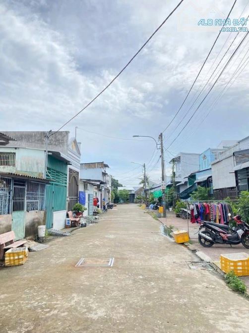 Bán nhanh Căn nhà ở Thới Tam Thôn Hóc Môn  800triệu 88m2  Sổ Hồng Riêng Bao Phí Thuế - 2
