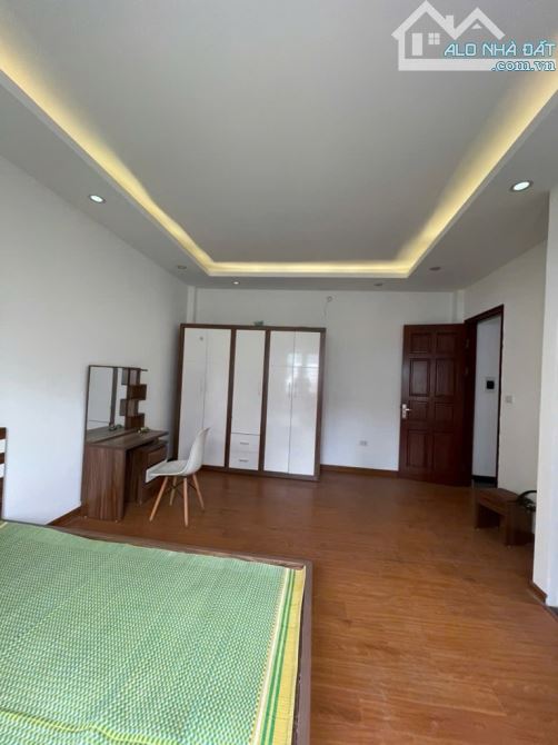 LÔ GÓC ĐỐNG ĐA - NHÀ ĐẸP 2 NGỦ - TẦM TIỀN HIẾM - 2